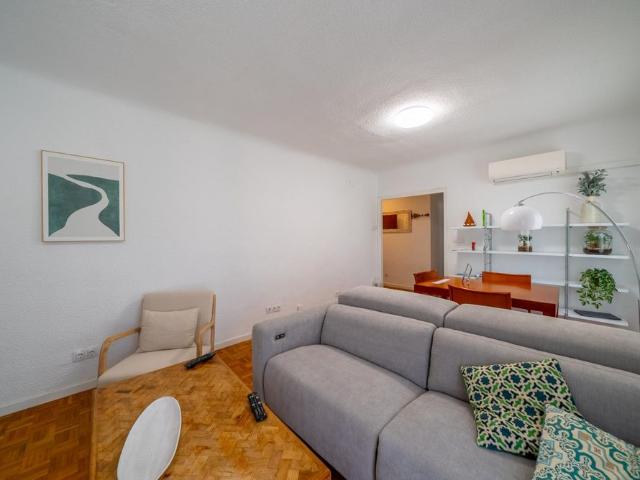 1 BEDROOM FLAT SUMMER RENTAL 2500 EUROS