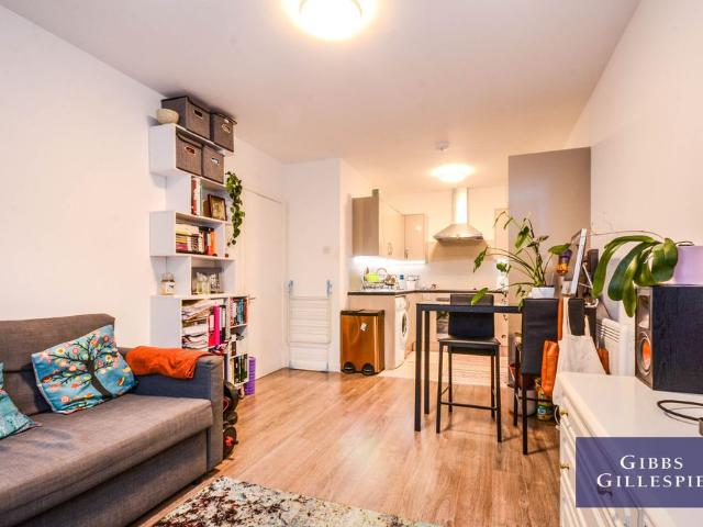 1 Bedroom Flat/Apartment to rent