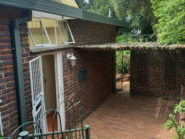 1 Bedroom Flatlet – Constantia Glen Security Village