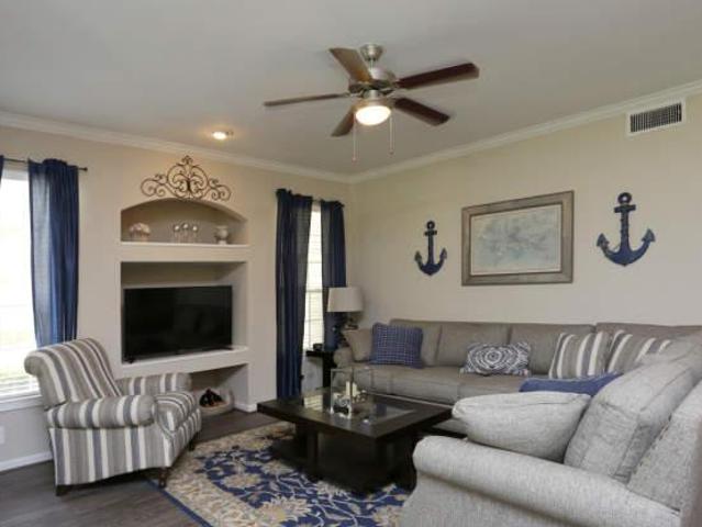 1 bedroom, Friendswood TX 77546 105855107
