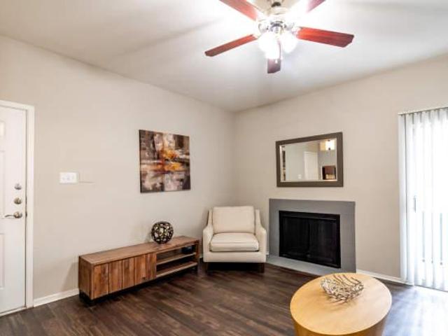 1 bedroom, Friendswood TX 77546 105852691