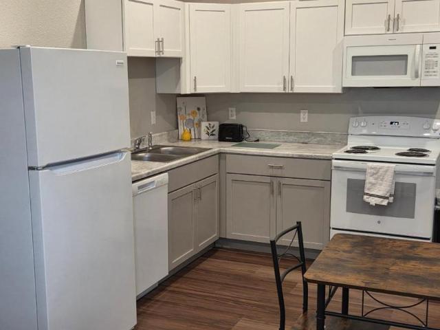 1 bedroom, Ft Wayne IN 46825 LS105375100