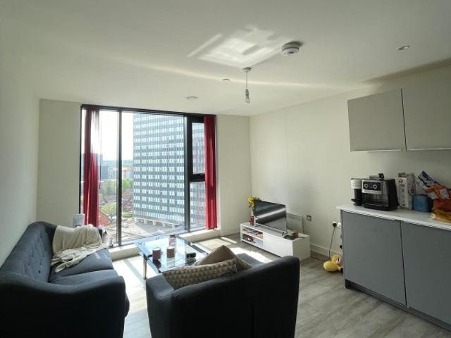 1 Bedroom Furnished Flat – The Bank, Birmingham