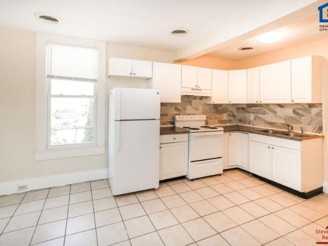 1 bedroom, Knoxville TN 37915 104922636