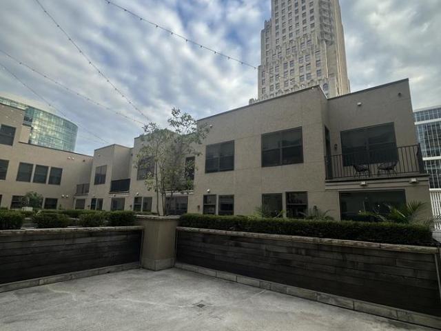 1 bedroom, Kansas City MO 64105 95560062