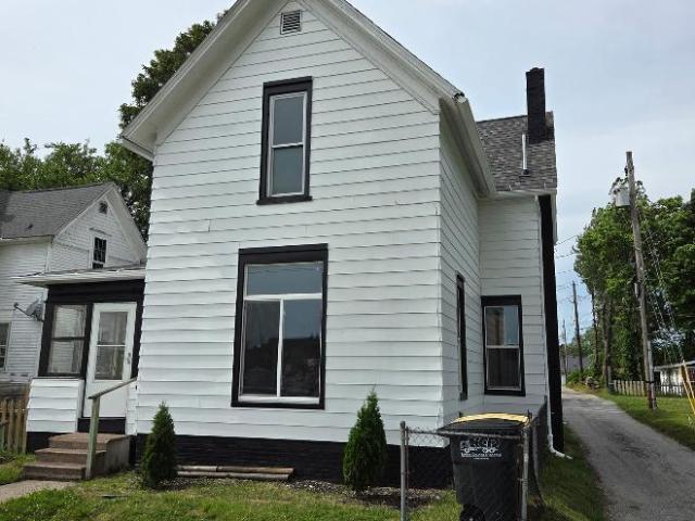 1 bedroom, Kendallville IN 46755 105845730