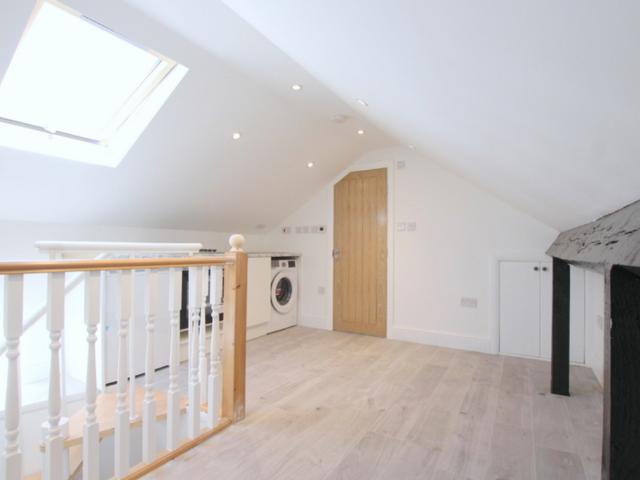 1 Bedroom, Kingston Road, London