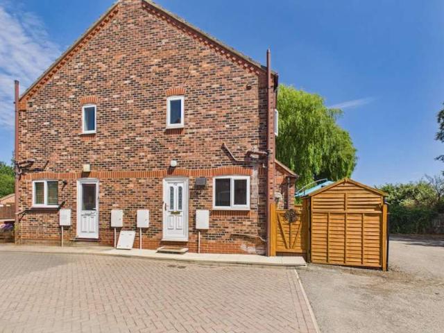 1 Bedroom House