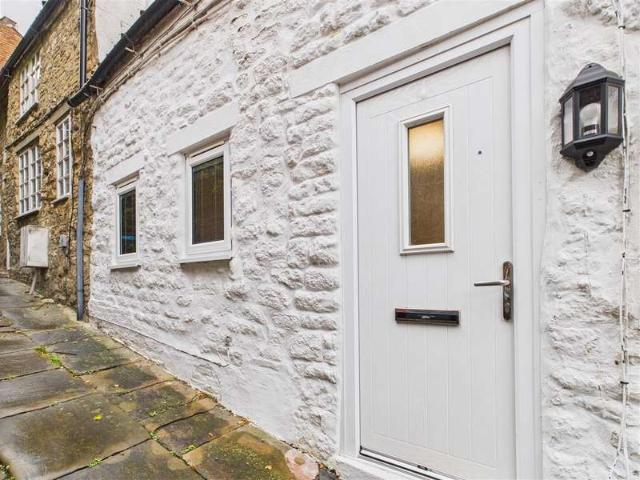 1 Bedroom House