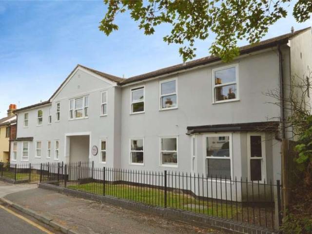 1 Bedroom House