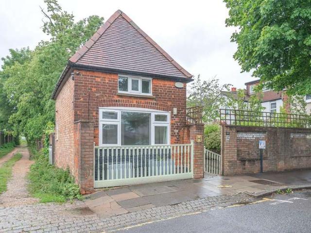 1 Bedroom House