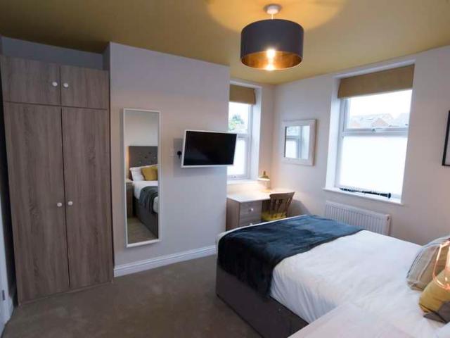 1 Bedroom House