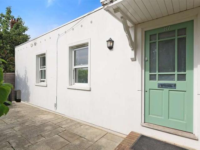 1 Bedroom House