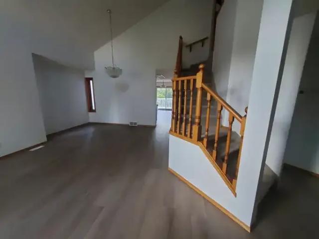 1 Bedroom House Calgary AB 105565593
