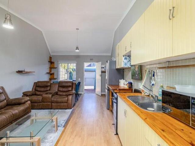 1 Bedroom House Cape Town Western Cape LS102667444