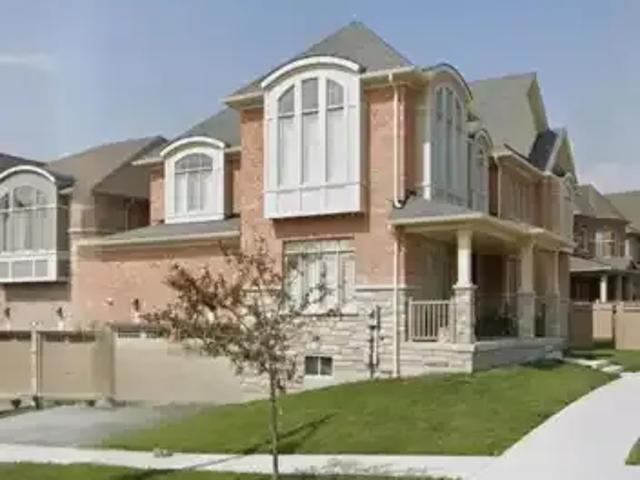 1 Bedroom House Ajax ON 104471069