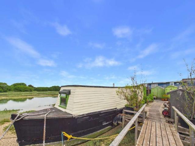 1 Bedroom Detached House