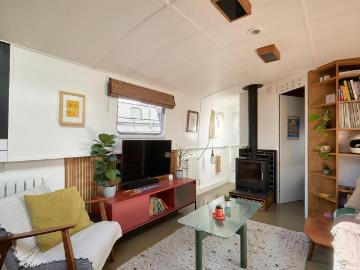 1 bedroom house boat for sale