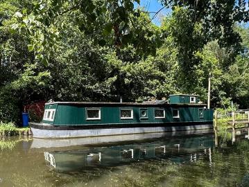1 bedroom house boat for sale