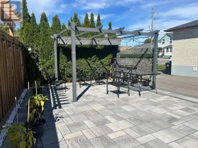 1 Bedroom House Bradford West Gwillimbury ON 105674852