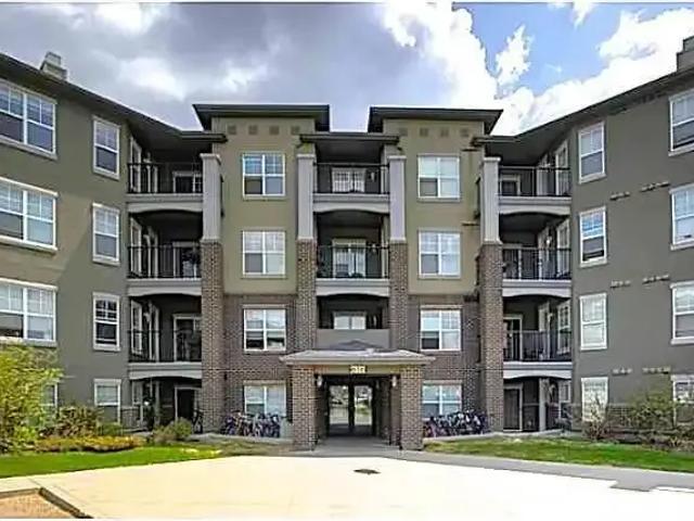 1 Bedroom House Edmonton AB 104470659