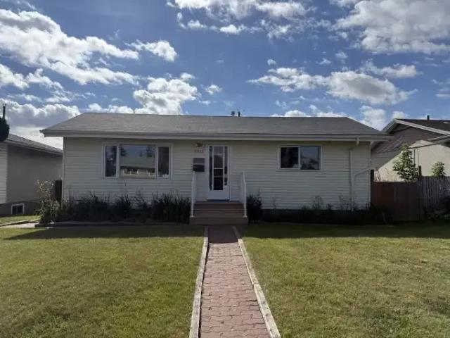 1 Bedroom House Edmonton AB 105601854