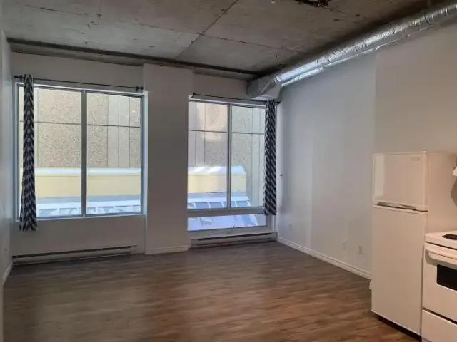 1 Bedroom House Edmonton AB 102846775