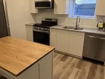 1 Bedroom House Edmonton AB 103367778