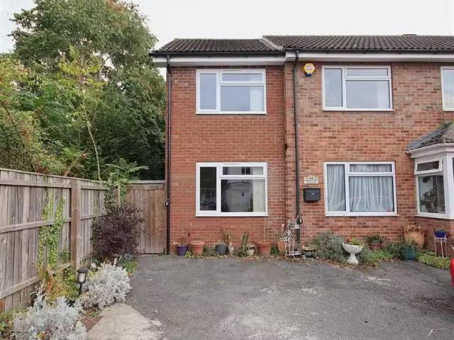 1 bedroom house for rent in Field Way, Cambridge, CB1
