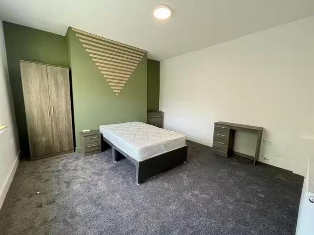 1 bedroom house for rent in Woodland Road, Birkenhead, CH42