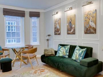 Mayfair, London, Greater London - Concierge