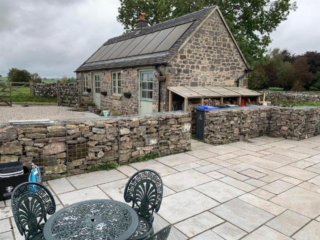 1 bedroom house for sale