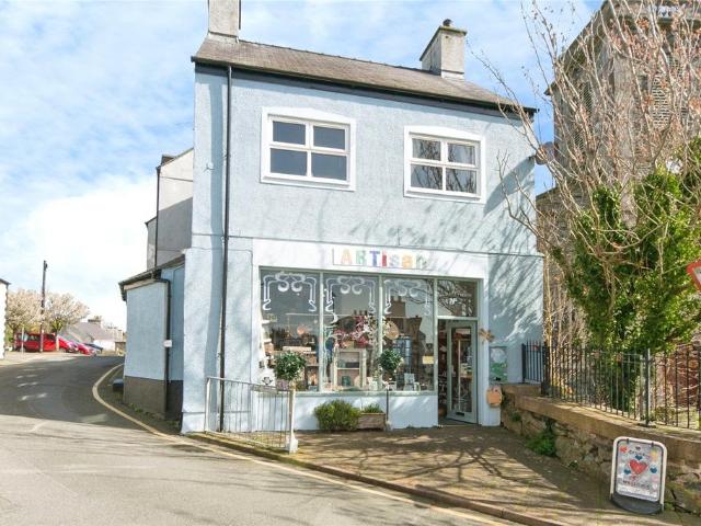 1 bedroom house for sale