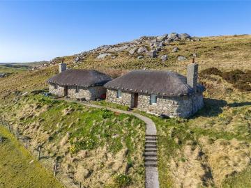 2 bedroom house for sale