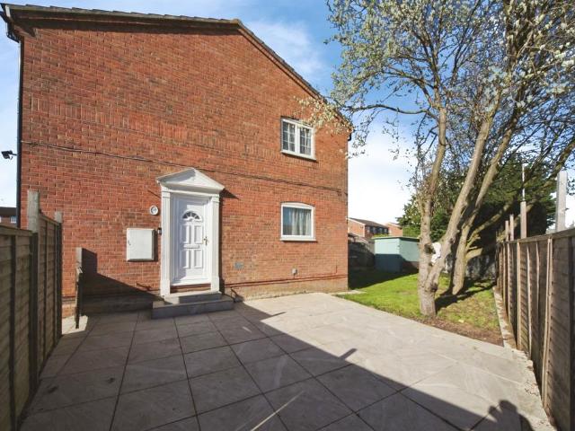 1 bedroom house for sale