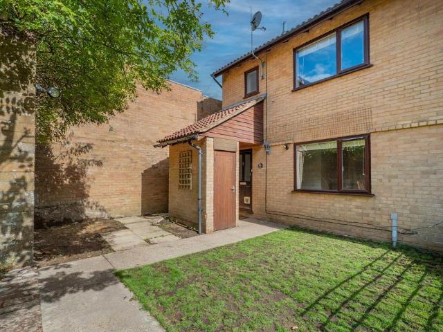 1 bedroom house for sale