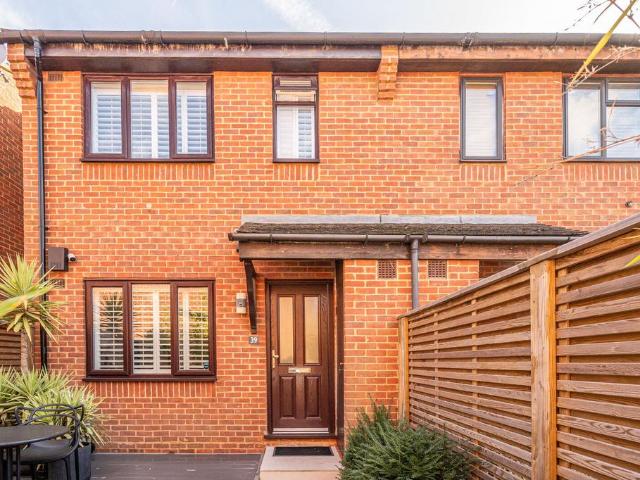 1 bedroom house for sale