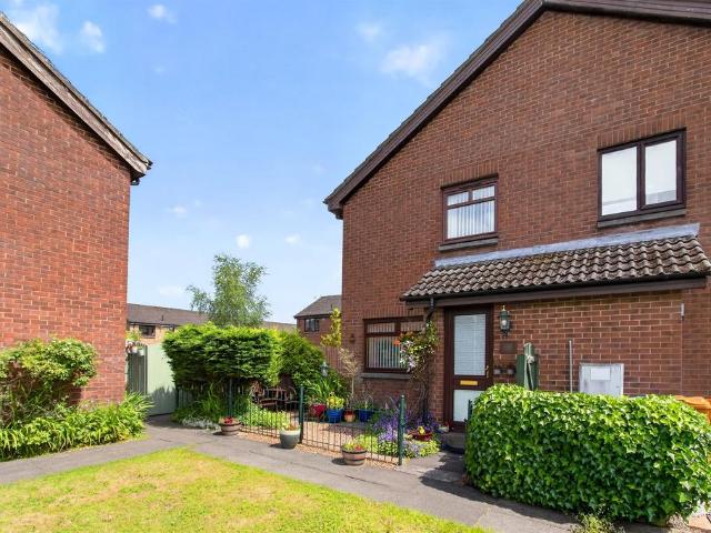 1 bedroom house for sale