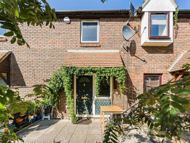 1 bedroom house for sale