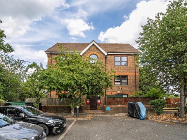 1 bedroom house for sale
