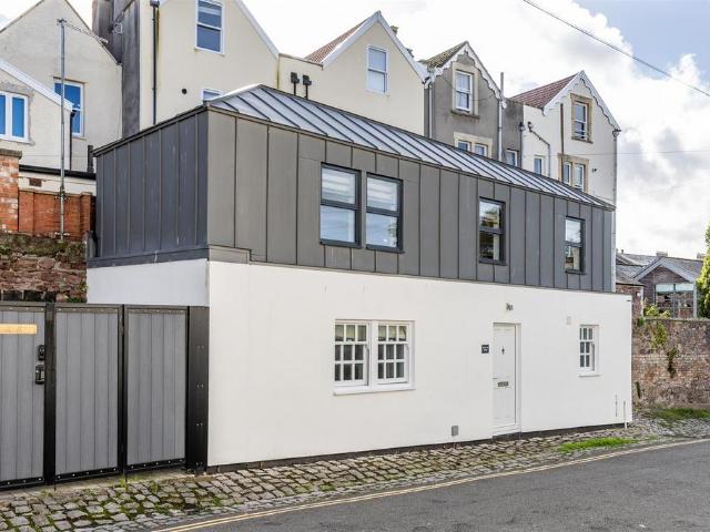 1 bedroom house for sale