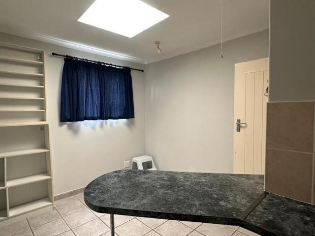 1 Bedroom House in Bergvliet
