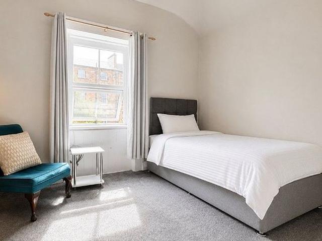 1 bedroom house in Glasgow