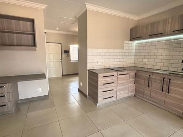 1 Bedroom House in Die Wilgers