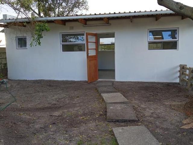 1 Bedroom House in Ottery