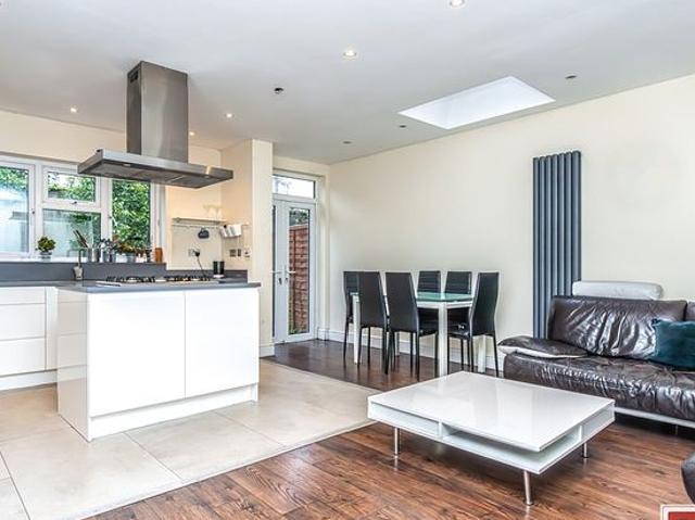 1 bedroom house in London