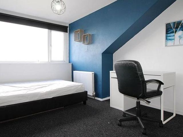 1 bedroom house in Leeds