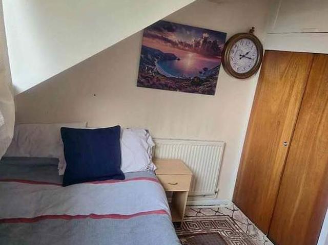 1 bedroom house in Leeds