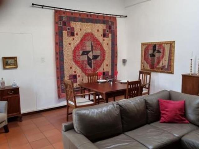 1 Bedroom House in Maroeladal