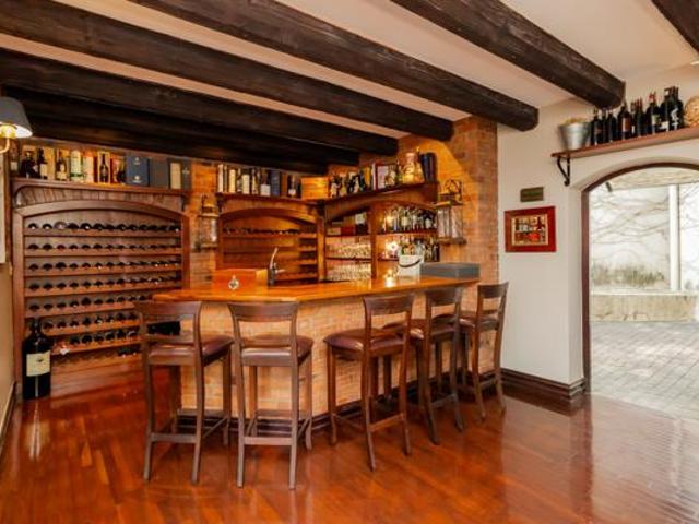 5 Bedroom House in Sonheuwel
